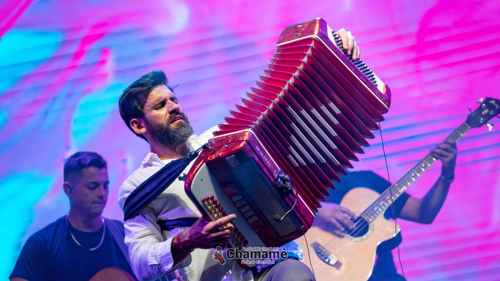 Indignación: los Premios Gardel eliminaron la categoría de Mejor Álbum de Chamamé