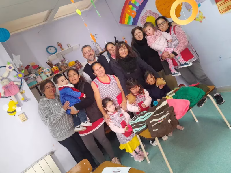 Donación solidaria al Hospital Urquiza: ropa de abrigo para Pediatría y el Jardín Sana Sana